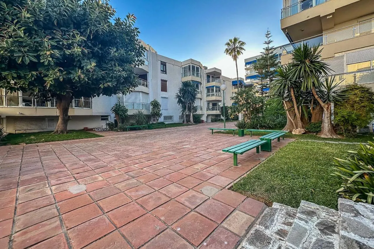 Apartamentos Dr28 A 250 M De La Playa Fuengirola 0*,  Spain
