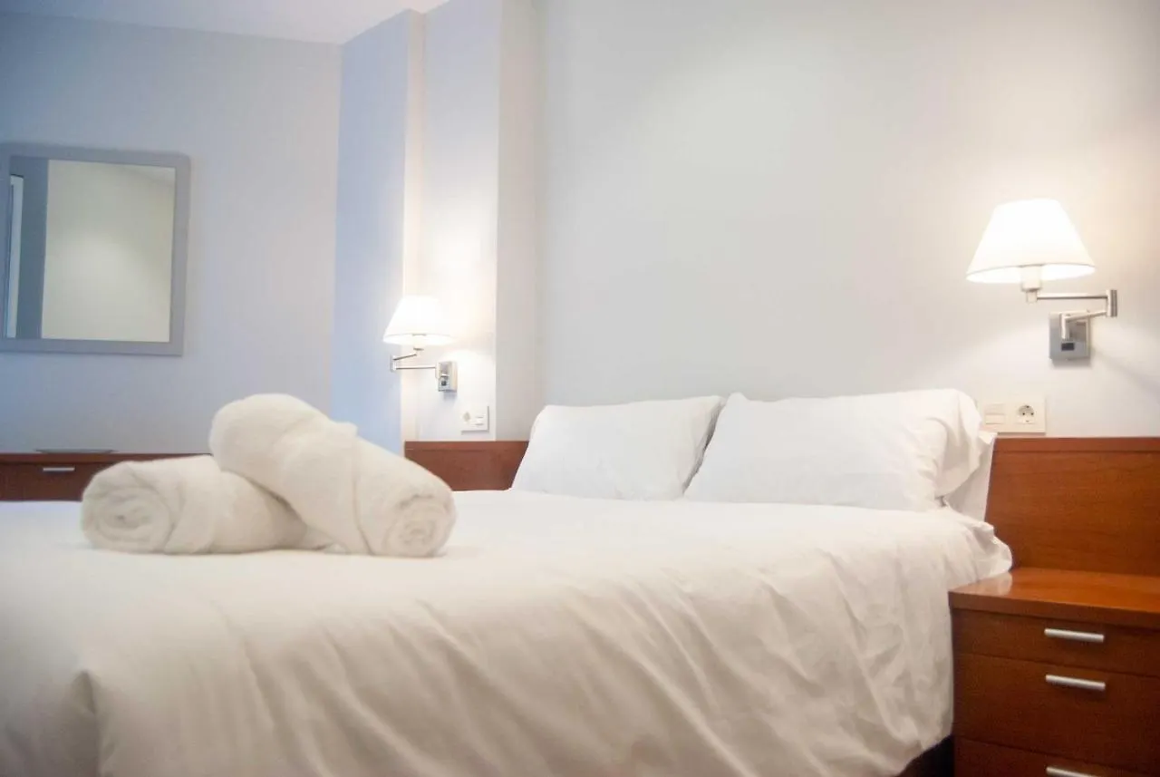 Apartment Apartamentos Dr28 A 250 M De La Playa Fuengirola